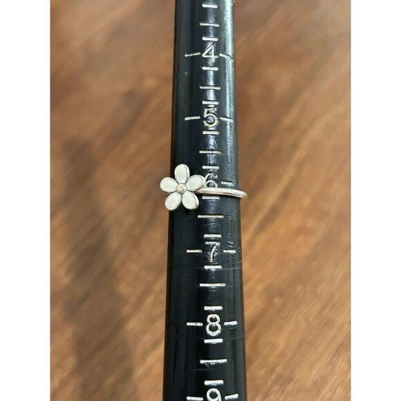 Pandora Flower Ring - Picture 11 of 11